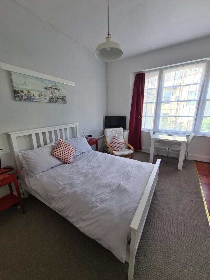 Meadowside Holiday Apartments Торки Экстерьер фото