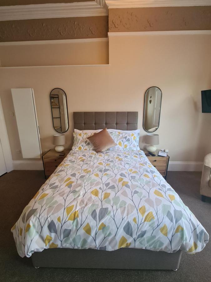 Meadowside Holiday Apartments Торки Экстерьер фото